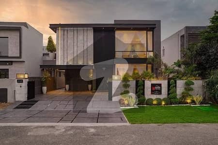 ڈی ایچ اے فیز 7 - بلاک کیو فیز 7,ڈیفنس (ڈی ایچ اے),لاہور میں 5 کمروں کا 1 کنال مکان 7.19 کروڑ میں برائے فروخت۔