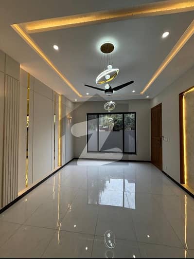 Top City-1 Islamabad Near International  Beautiful 1 Kanal Full House Available For Rent