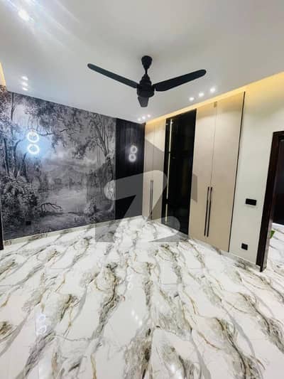 پارک ویو سٹی ۔ سفیئر بلاک پارک ویو سٹی,لاہور میں 3 کمروں کا 5 مرلہ مکان 90.0 ہزار میں کرایہ پر دستیاب ہے۔