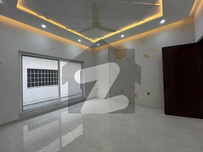 ڈی ایچ اے ڈیفینس فیز 2 ڈی ایچ اے ڈیفینس,اسلام آباد میں 7 کمروں کا 1 کنال مکان 12.95 کروڑ میں برائے فروخت۔