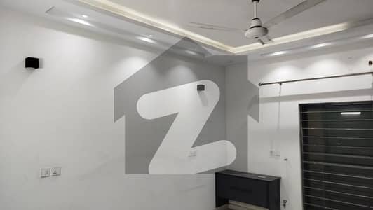 ڈی ایچ اے ڈیفینس فیز 2 ڈی ایچ اے ڈیفینس,اسلام آباد میں 3 کمروں کا 1 کنال مکان 1.05 لاکھ میں کرایہ پر دستیاب ہے۔