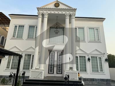 لیک سٹی رائیونڈ روڈ,لاہور میں 3 کمروں کا 1 کنال مکان 4.5 لاکھ میں کرایہ پر دستیاب ہے۔