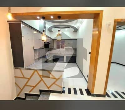 5 Bedrooms Luxurious Villa for RENT, Near Main Entrance of Bahria Town.