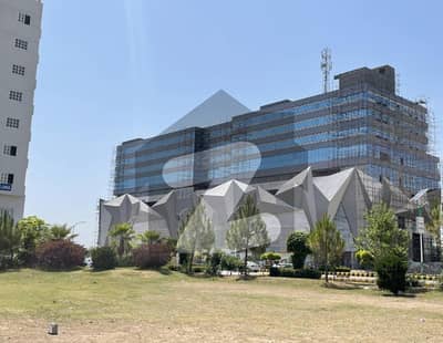 گلبرگ گرینز ۔ بلاک سی گلبرگ گرینز,گلبرگ,اسلام آباد میں 5 کنال رہائشی پلاٹ 10.5 کروڑ میں برائے فروخت۔