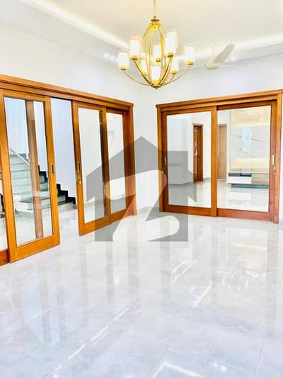 272 Square Yards Ready to Move Villas Available For Sale in Precinct 16 Bahria Town Karachi