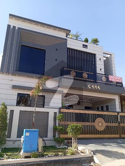 گلبرگ ریزیڈنشیا گلبرگ,اسلام آباد میں 4 کمروں کا 7 مرلہ مکان 4.5 کروڑ میں برائے فروخت۔