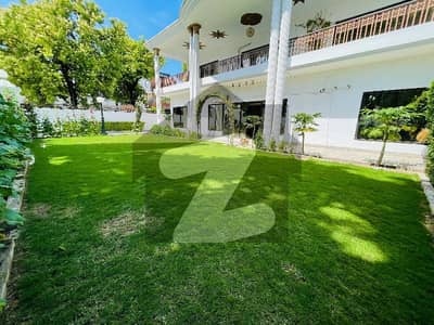 ایف ۔ 8 اسلام آباد میں 4 کمروں کا 2 کنال زیریں پورشن 4.5 لاکھ میں کرایہ پر دستیاب ہے۔