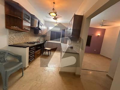 فیڈرل بی ایریا کراچی میں 6 کمروں کا 1 کنال زیریں پورشن 1.8 لاکھ میں کرایہ پر دستیاب ہے۔