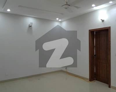 آئی ۔ 8/3 آئی ۔ 8,اسلام آباد میں 3 کمروں کا 14 مرلہ زیریں پورشن 1.35 لاکھ میں کرایہ پر دستیاب ہے۔