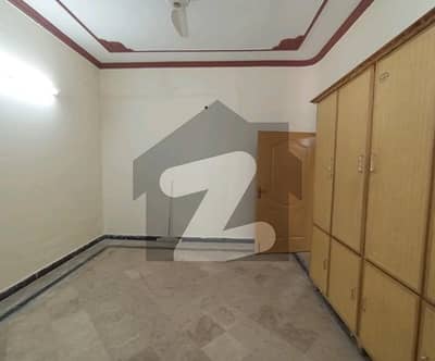 آئی ۔ 8/3 آئی ۔ 8,اسلام آباد میں 3 کمروں کا 12 مرلہ زیریں پورشن 1.4 لاکھ میں کرایہ پر دستیاب ہے۔