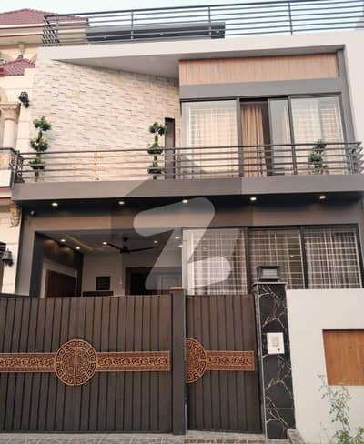 سٹی ہاؤسنگ سوسائٹی گوجرانوالہ میں 4 کمروں کا 5 مرلہ مکان 2.15 کروڑ میں برائے فروخت۔