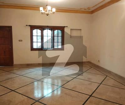 آئی ۔ 8/3 آئی ۔ 8,اسلام آباد میں 6 کمروں کا 14 مرلہ مکان 3.9 لاکھ میں کرایہ پر دستیاب ہے۔