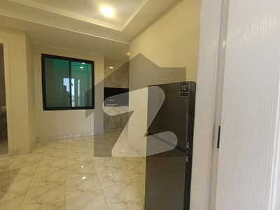 520 Sqft Fully Furnished apartment available in bahria town lahore