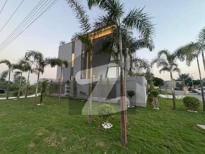 فارمانئیٹس ہاؤسنگ سکیم ۔ بلاک این فارمانئیٹس ہاؤسنگ سکیم,لاہور میں 4 کمروں کا 10 مرلہ مکان 4.25 کروڑ میں برائے فروخت۔