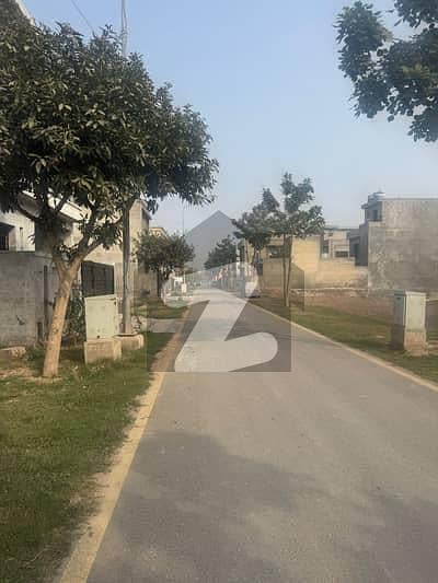 پارک ویو سٹی ۔ کرسٹل بلاک پارک ویو سٹی,لاہور میں 5 مرلہ رہائشی پلاٹ 65.0 لاکھ میں برائے فروخت۔