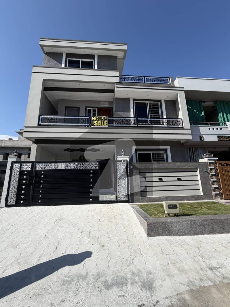 جناح گارڈنز ایف ای سی ایچ ایس,اسلام آباد میں 4 کمروں کا 7 مرلہ مکان 3.68 کروڑ میں برائے فروخت۔ جناح گارڈنز ایف ای سی ایچ ایس,اسلام آباد میں 4 کمروں کا 7 مرلہ مکان 3.68 کروڑ میں برائے فروخت۔