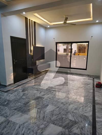 5 MARLA BRAND NEW HOUSE AVAILABLE FOR SALE