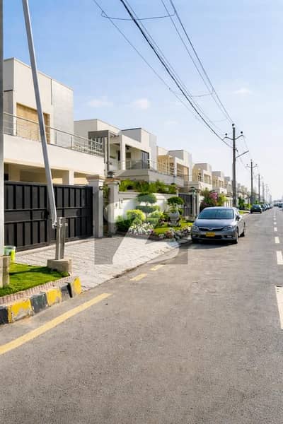 فالکن کمپلیکس نیوملیر ملیر,کراچی میں 5 کمروں کا 1 کنال مکان 10.5 کروڑ میں برائے فروخت۔