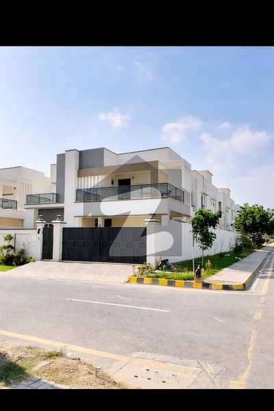 فالکن کمپلیکس نیوملیر ملیر,کراچی میں 5 کمروں کا 1 کنال مکان 12.5 کروڑ میں برائے فروخت۔