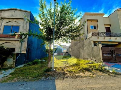 بحریہ ٹاؤن فیز 8 ۔ عثمان بلاک بحریہ ٹاؤن فیز 8 ۔ سفاری ویلی,بحریہ ٹاؤن فیز 8,بحریہ ٹاؤن راولپنڈی,راولپنڈی میں 7 مرلہ رہائشی پلاٹ 77.0 لاکھ میں برائے فروخت۔ بحریہ ٹاؤن فیز 8 ۔ عثمان بلاک بحریہ ٹاؤن فیز 8 ۔ سفاری ویلی,بحریہ ٹاؤن فیز 8,بحریہ ٹاؤن راولپنڈی,راولپنڈی میں 7 مرلہ رہائشی پلاٹ 77.0 لاکھ میں برائے فروخت۔