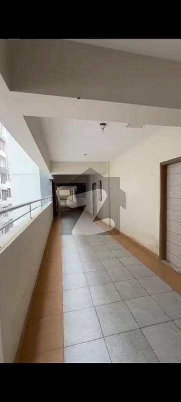 کلفٹن ۔ بلاک 5 کلفٹن,کراچی میں 1 کنال Studio عمارت 11.9 لاکھ میں کرایہ پر دستیاب ہے۔