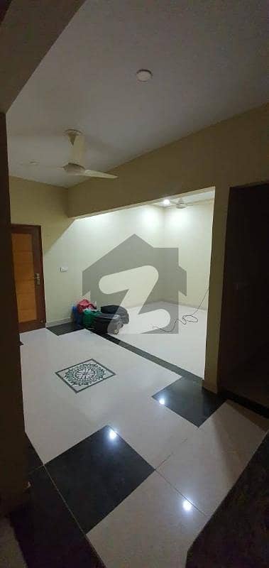 پی ای سی ایچ ایس بلاک 6 پی ای سی ایچ ایس,جمشید ٹاؤن,کراچی میں 3 کمروں کا 6 مرلہ بالائی پورشن 75.0 ہزار میں کرایہ پر دستیاب ہے۔