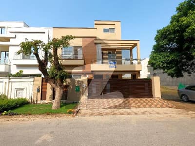 Bahria Town - Block DD House Sized 10 Marla Is Available