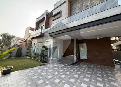 ڈی ایچ اے فیز 5 ڈیفنس (ڈی ایچ اے),لاہور میں 5 کمروں کا 1 کنال مکان 11.0 کروڑ میں برائے فروخت۔