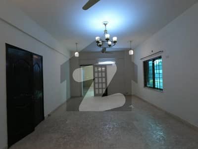 عسکری 11 ۔ سیکٹر بی اپارٹمنٹس عسکری 11,عسکری,لاہور میں 3 کمروں کا 10 مرلہ فلیٹ 2.95 کروڑ میں برائے فروخت۔