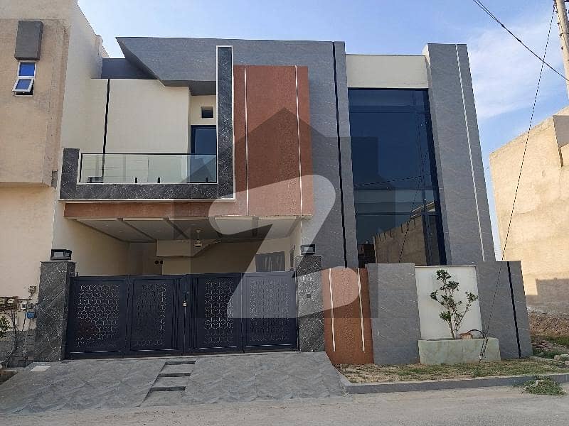 Prime Location House For sale In Faisalabad Prime Location House For sale In Faisalabad