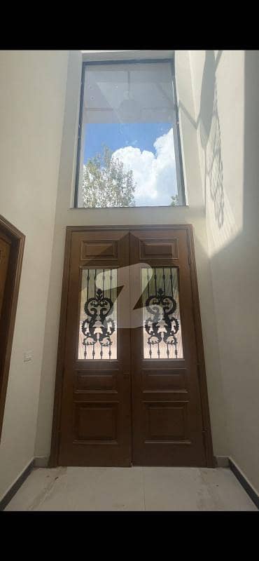 ایف ۔ 6/1 ایف ۔ 6,اسلام آباد میں 7 کمروں کا 1 کنال مکان 15.0 لاکھ میں کرایہ پر دستیاب ہے۔