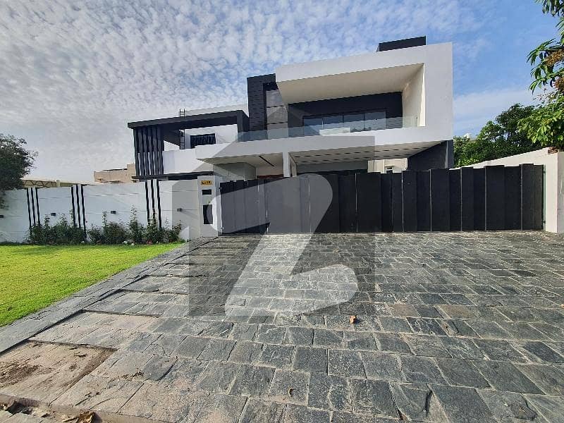 House Of 40 Marla Is Available In Contemporary Neighborhood Of Izmir Town House Of 40 Marla Is Available In Contemporary Neighborhood Of Izmir Town