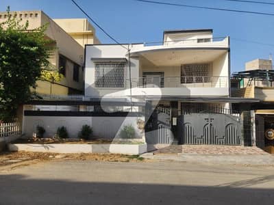 Ideally Located House Of 350 Square Yards Is Available For sale In Karachi
