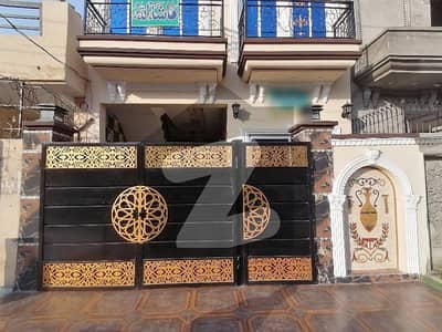 مرغزار آفیسرز کالونی لاہور میں 5 کمروں کا 5 مرلہ مکان 2.8 کروڑ میں برائے فروخت۔