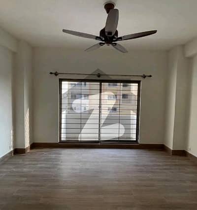 Prime Location 2400 Square Feet Flat In Stunning Askari 5 - Sector J Is Available For Sale