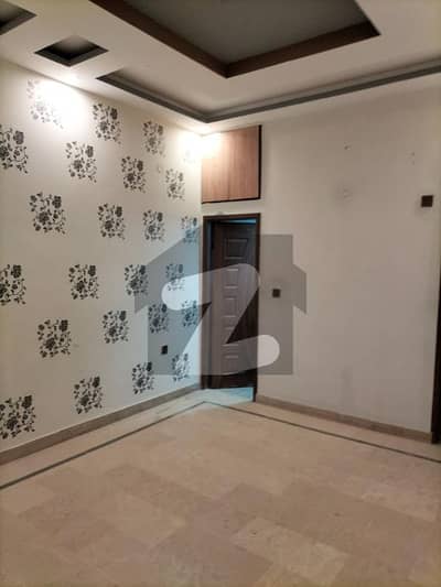 سکیم 33 کراچی میں 7 کمروں کا 4 مرلہ مکان 1.1 لاکھ میں کرایہ پر دستیاب ہے۔