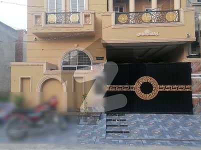 ایڈن بولیوارڈ ہاؤسنگ سکیم کالج روڈ,لاہور میں 5 کمروں کا 5 مرلہ مکان 2.3 کروڑ میں برائے فروخت۔