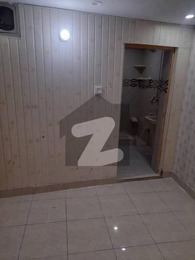 علامہ اقبال ٹاؤن لاہور میں 2 کمروں کا 1 مرلہ دفتر 30.0 ہزار میں کرایہ پر دستیاب ہے۔