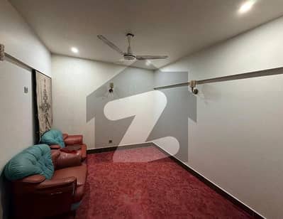 Want To Buy A Prime Location Flat In Karachi?