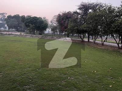 farmhouse land corner plot