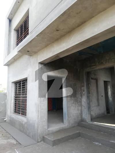 نیو لاهور سٹی لاہور میں 5 کمروں کا 10 مرلہ مکان 2.25 کروڑ میں برائے فروخت۔