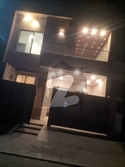 Stunning Facing Park 7 Marla House In Wapda Town Phase 2 Available