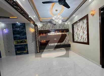 10 Marla House For sale In Bahria Town - Sector C Lahore