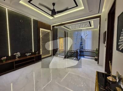10 Marla House Available In Bahria Town - Sector C For sale