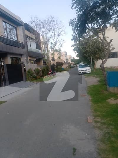 DHA Phase 9 TOWN 5 Marla Plot For Sale