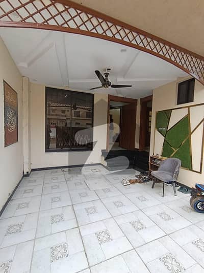 بحریہ ٹاؤن فیز 8 ۔ ابو بکر بلاک بحریہ ٹاؤن فیز 8 ۔ سفاری ویلی,بحریہ ٹاؤن فیز 8,بحریہ ٹاؤن راولپنڈی,راولپنڈی میں 6 کمروں کا 7 مرلہ مکان 3.2 کروڑ میں برائے فروخت۔