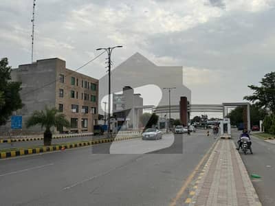 Your Search Ends Right Here With The Beautiful Building In Paragon City At Affordable Price Of Pkr Rs. 250000