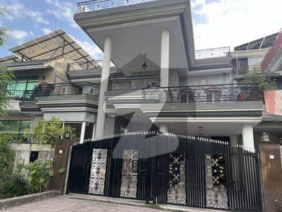 آئی ۔ 8/3 آئی ۔ 8,اسلام آباد میں 6 کمروں کا 12 مرلہ مکان 4.0 لاکھ میں کرایہ پر دستیاب ہے۔