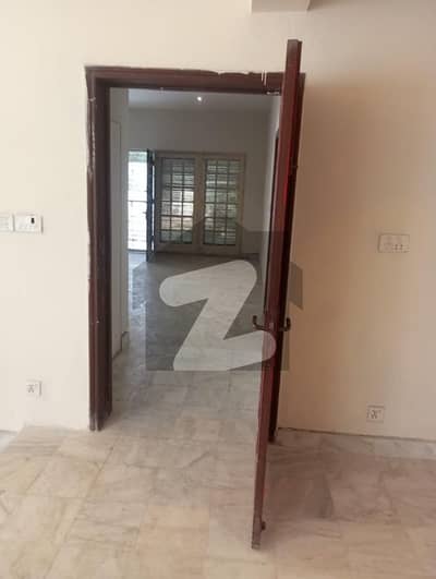 1 Kanal Upper Portion for Rent Gulberg