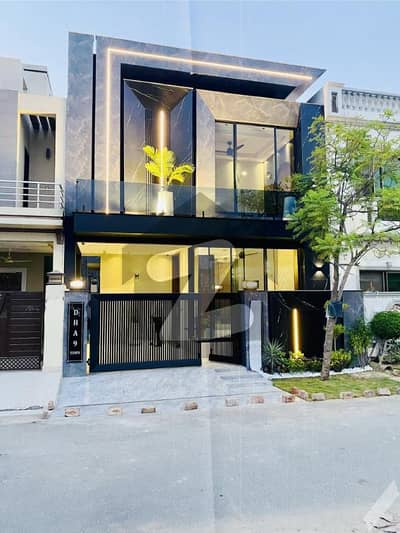 پارک ویو سٹی لاہور میں 3 کمروں کا 5 مرلہ مکان 1.35 کروڑ میں برائے فروخت۔